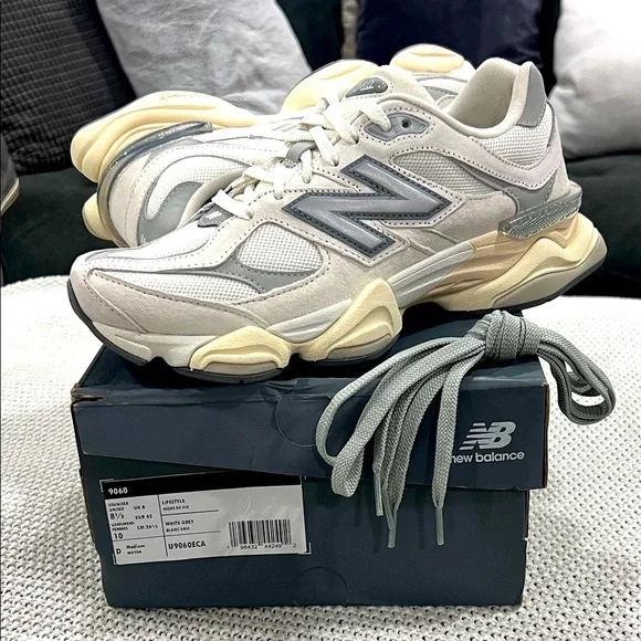 New Balance 9060 in Gray and Cream - Picture 7 of 9